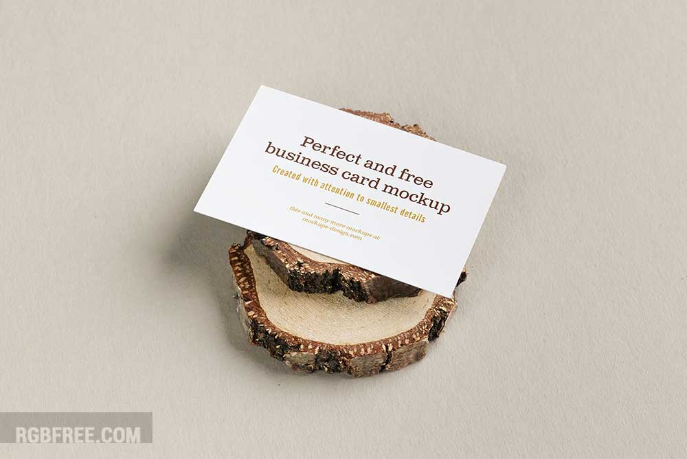 Free business card on wooden trunks mockup